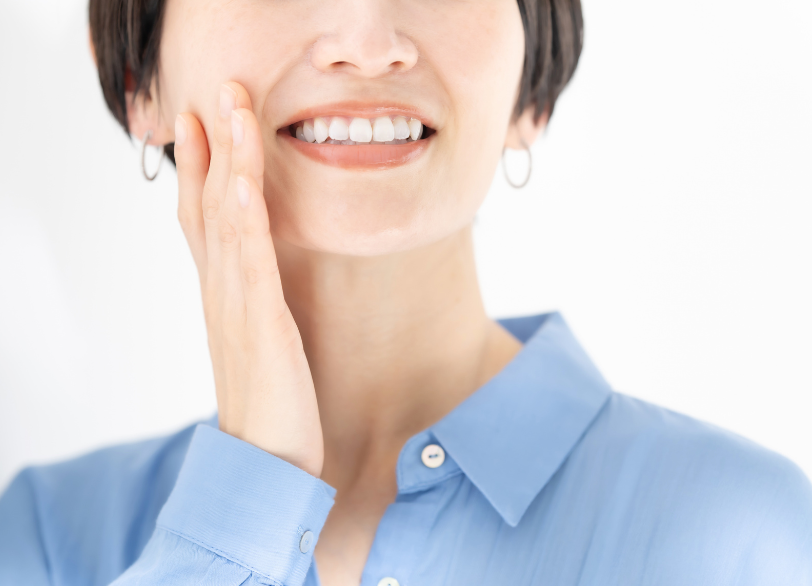 見た目のコンプレックスを解消し、自信に満ちた笑顔へ｜河野歯科