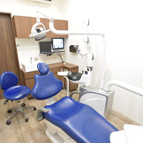 3歳未満のお子様は保護者の方も一緒に診療室へお入りください｜河野歯科