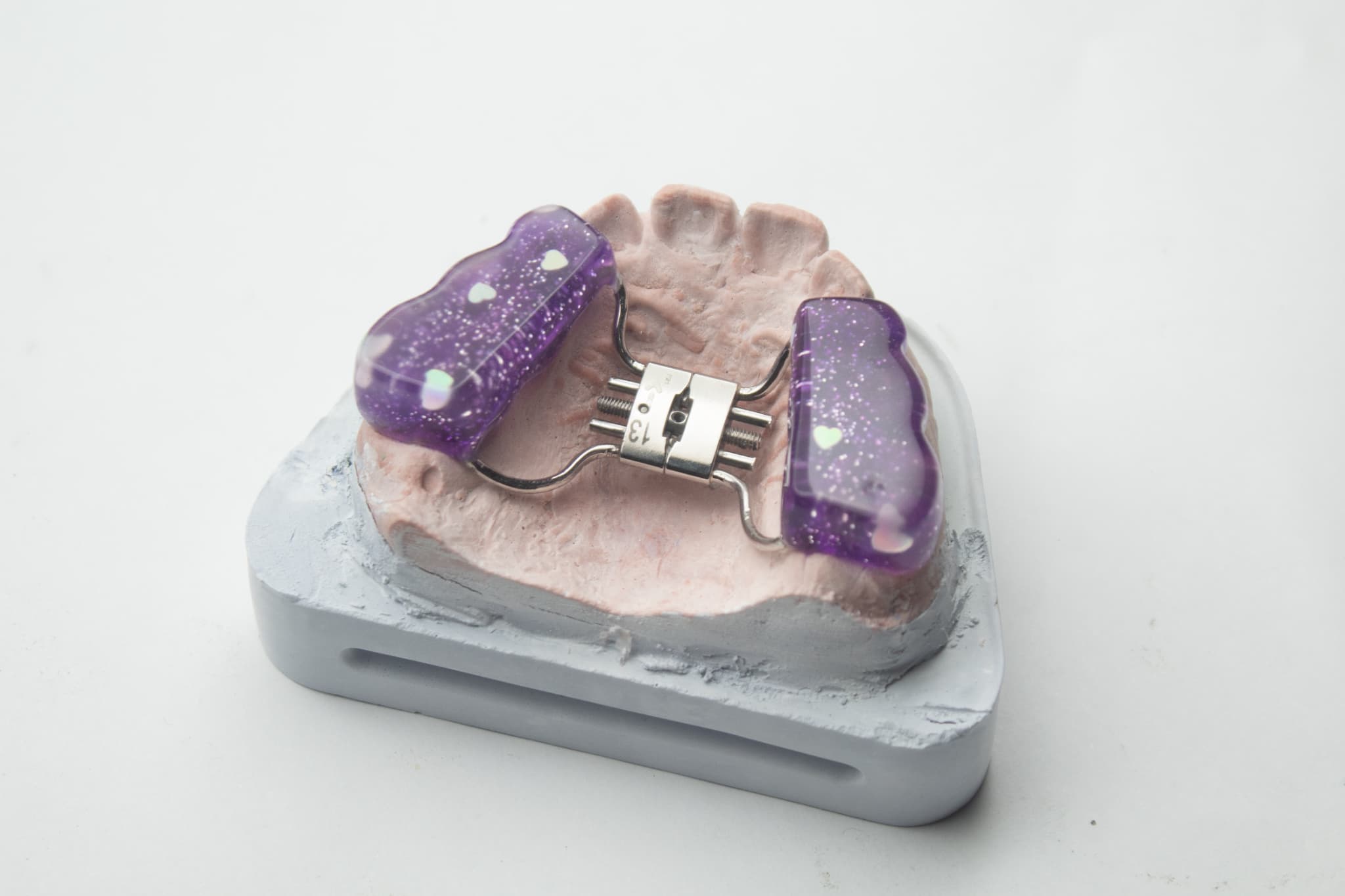 子どもの受け口を治療するための装置