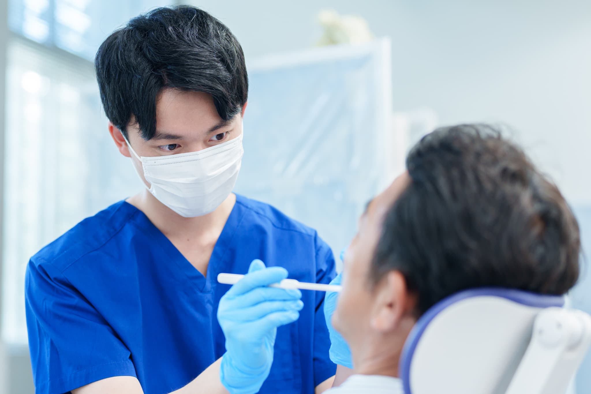 定期的に歯科検診を受ける患者