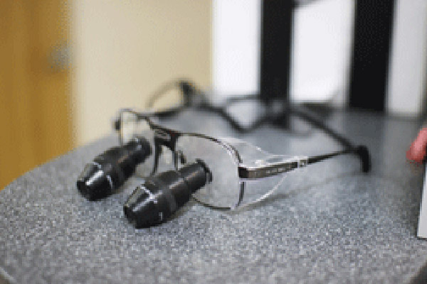 拡大鏡｜河野歯科